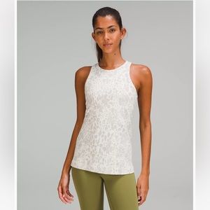 Lululemon Align Hip length White Gray Tank Top 8 Cheetah Camo